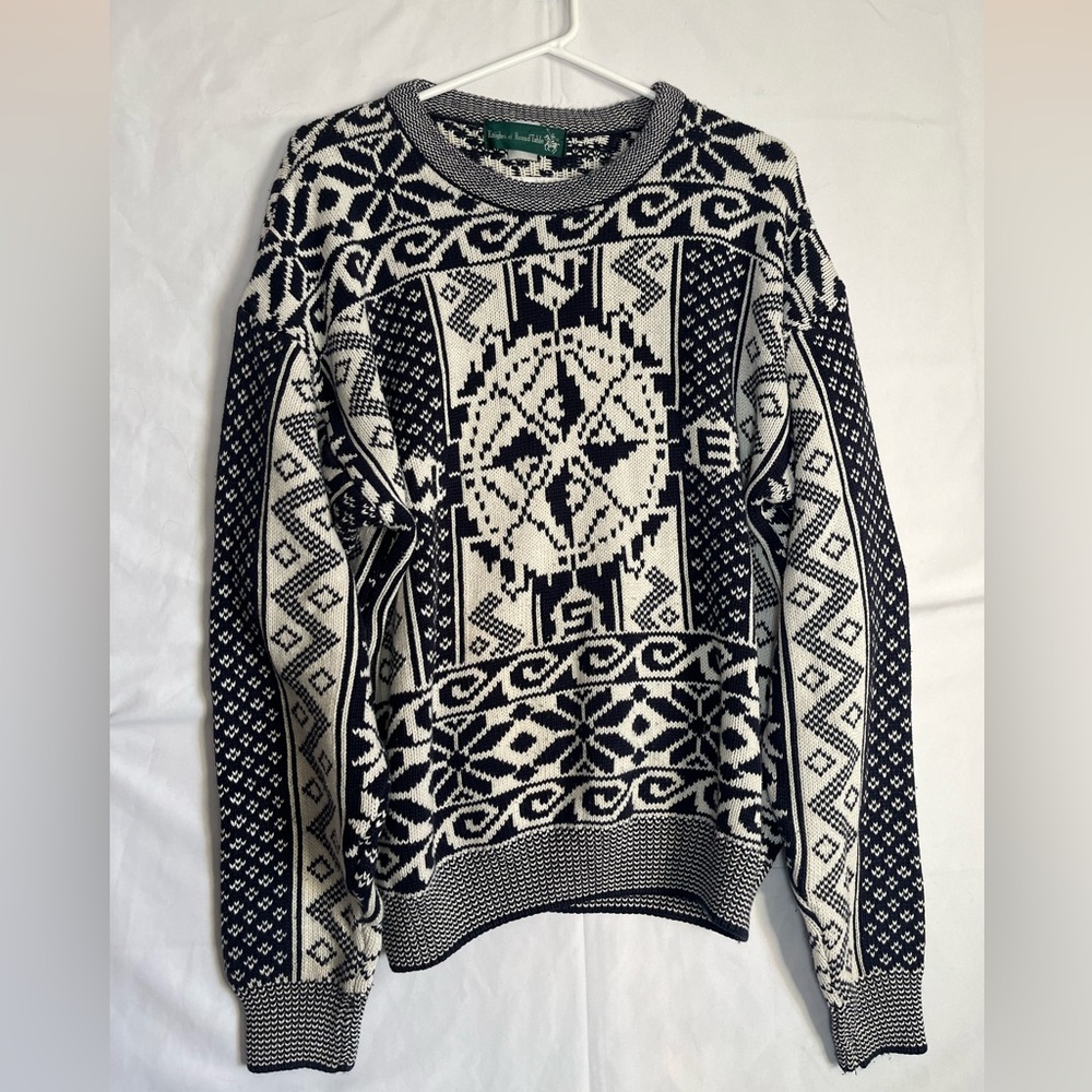 Vintage Knights Terrace Compass Rose Graphic Knit Sweater • Aesthetic Retro 90s - Picture 2 of 11